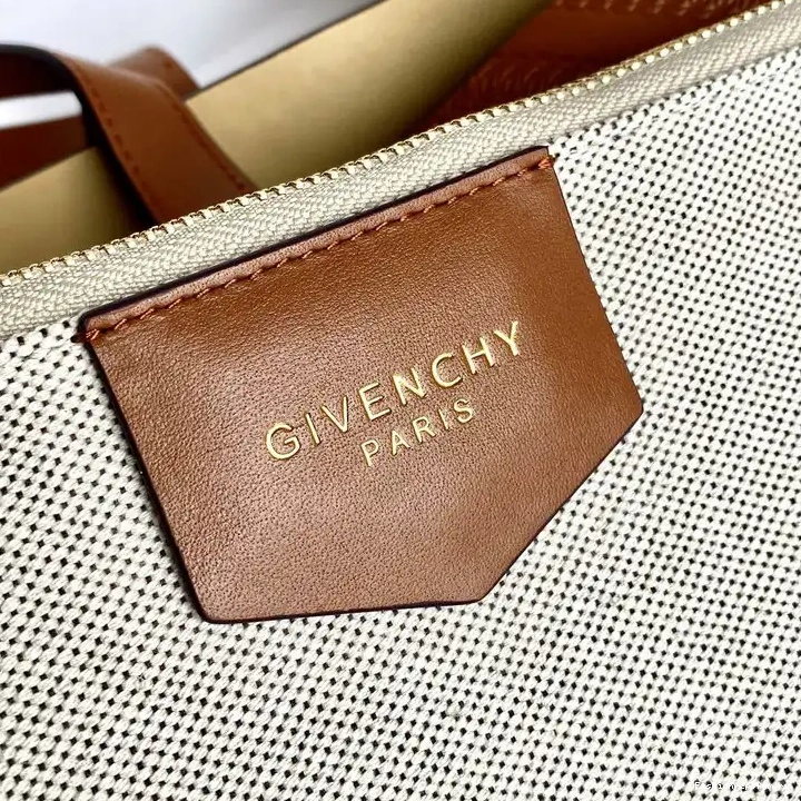Fashionrepsfam ru 20GV11157 Givenchy Bag 0806